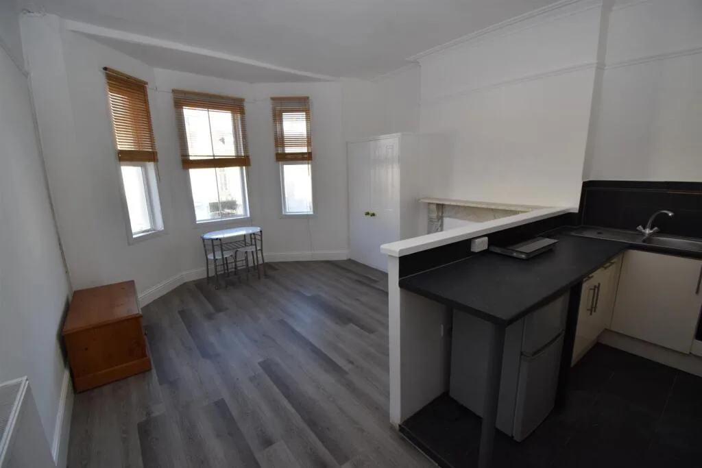 Studio apartment for rent