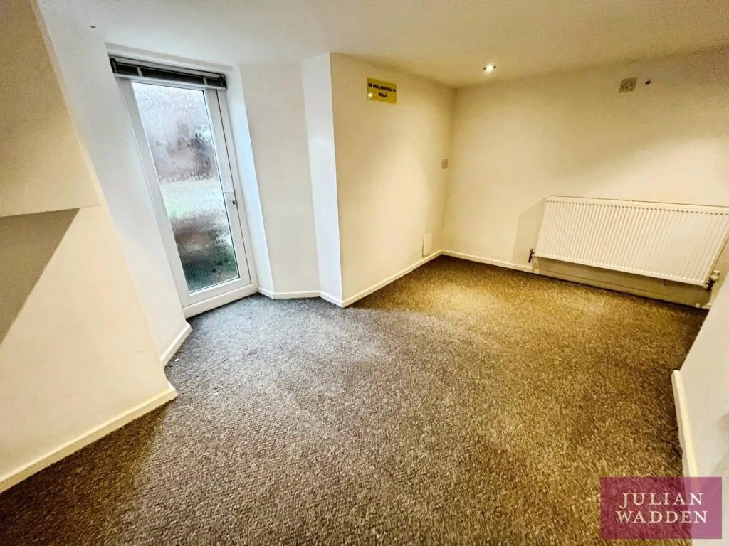 3 bedroom end of terrace house for rent