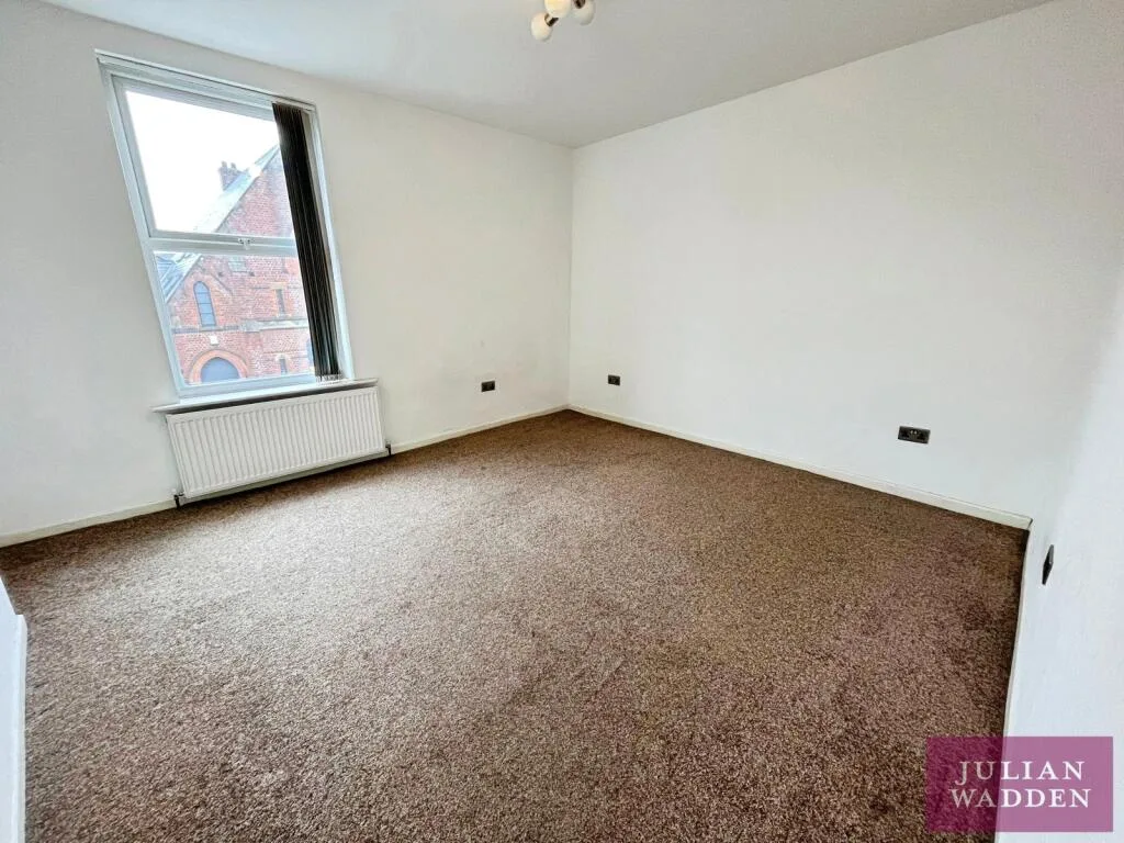 3 bedroom end of terrace house for rent