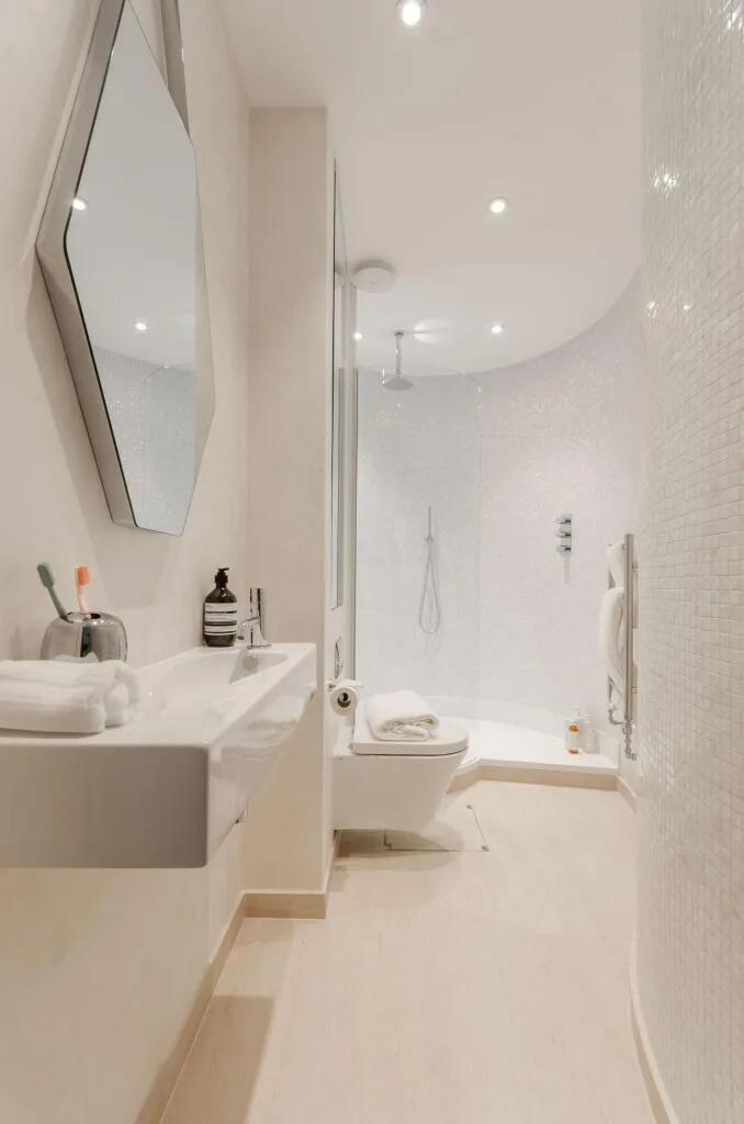 2 bedroom semi-detached house for rent
