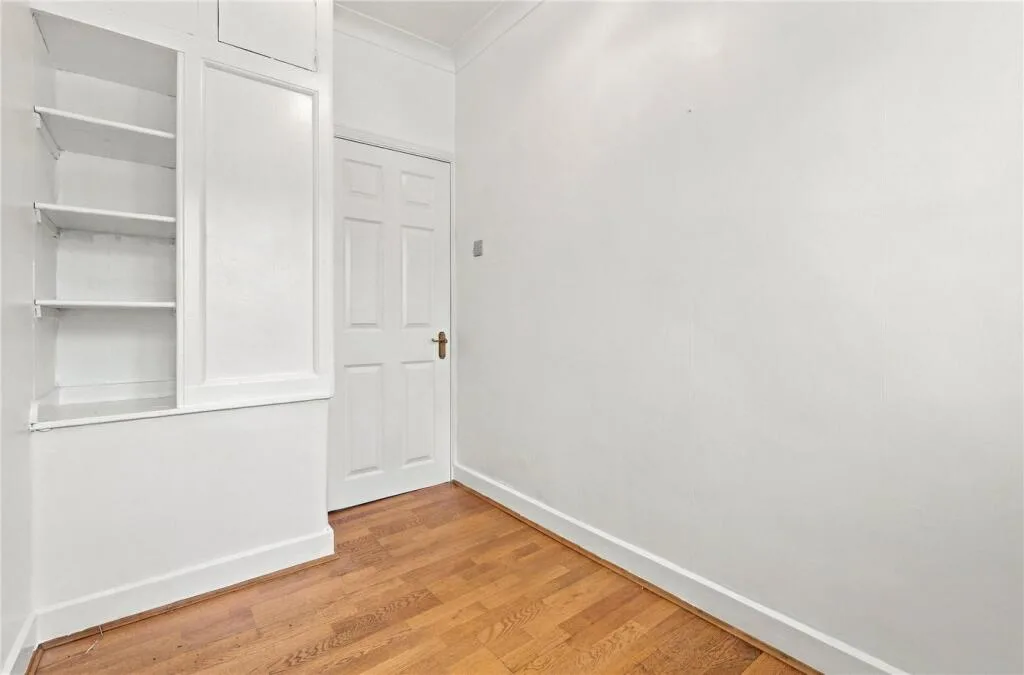 3 bedroom end of terrace house for rent