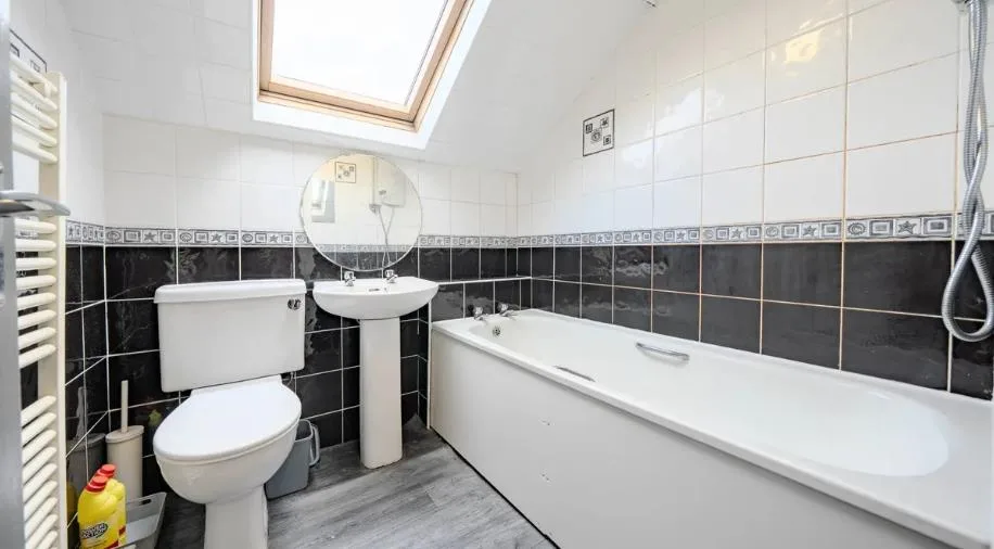 5 bedroom apartment for rent
