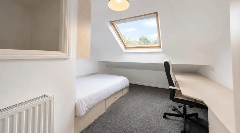 5 bedroom apartment for rent