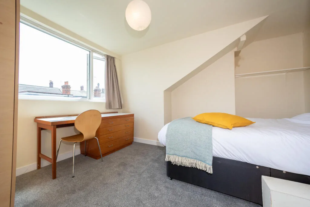 5 bedroom town house for rent