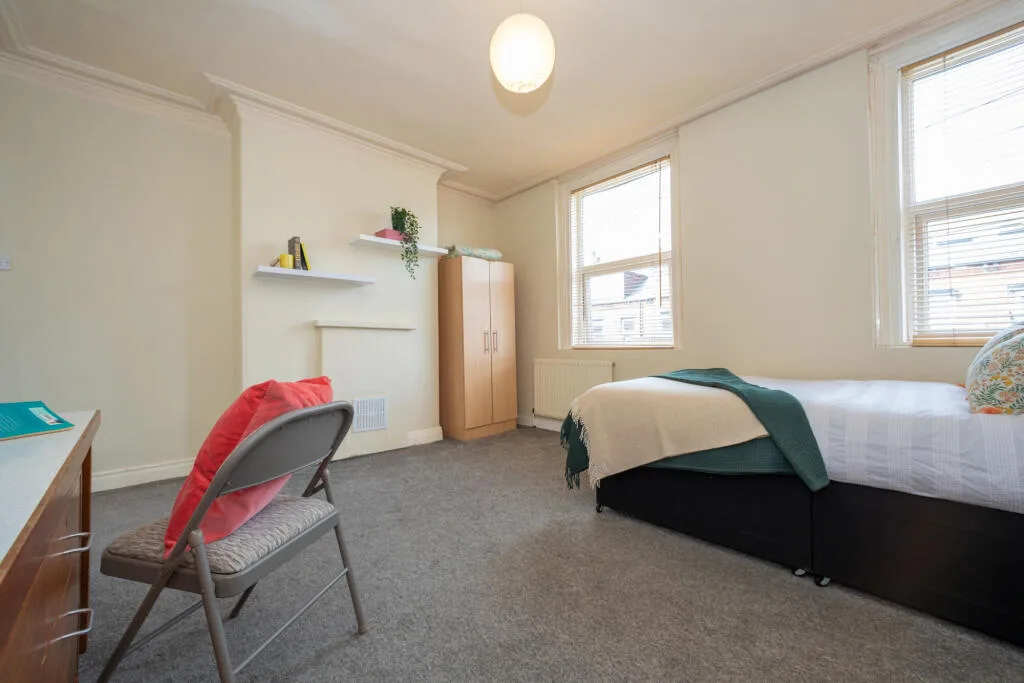 5 bedroom town house for rent