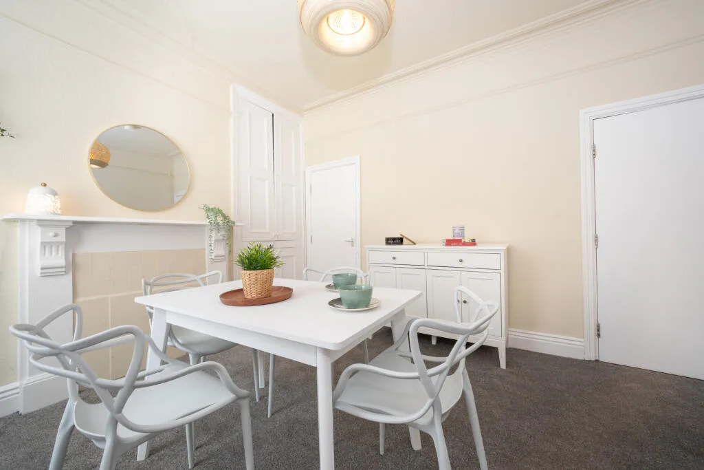 5 bedroom town house for rent
