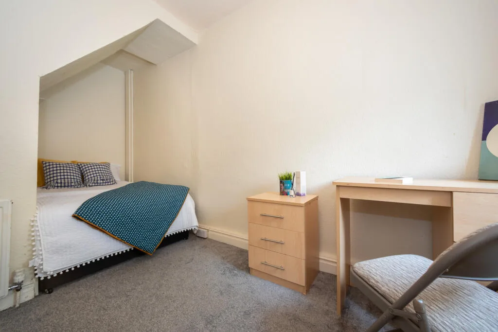 5 bedroom town house for rent
