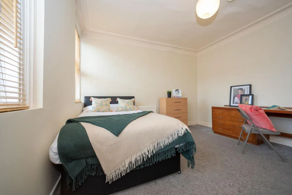 5 bedroom town house for rent