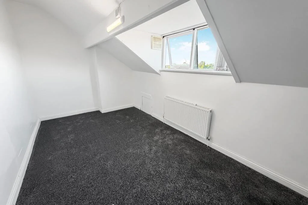 2 bedroom end of terrace house for rent