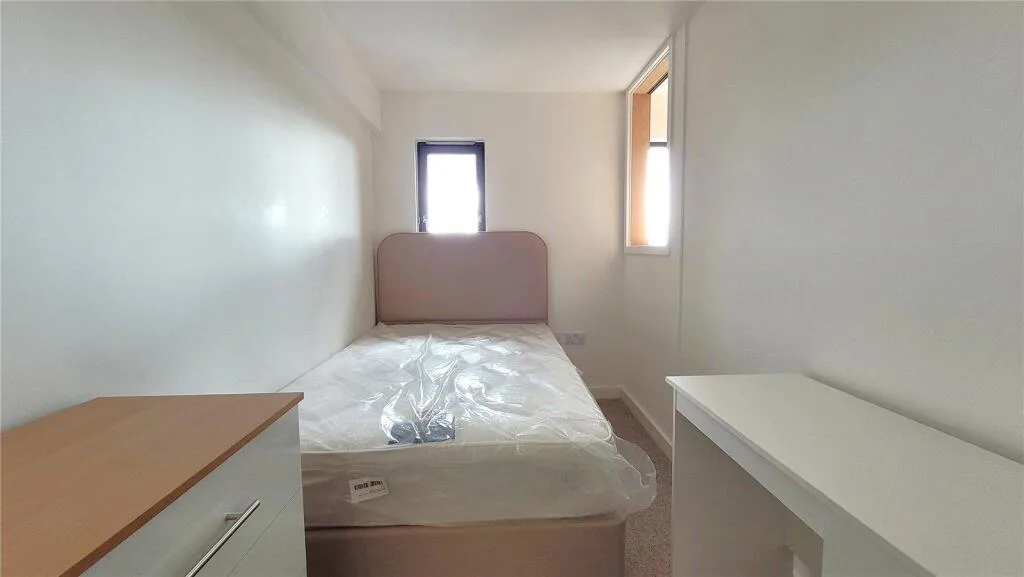 2 bedroom house for rent