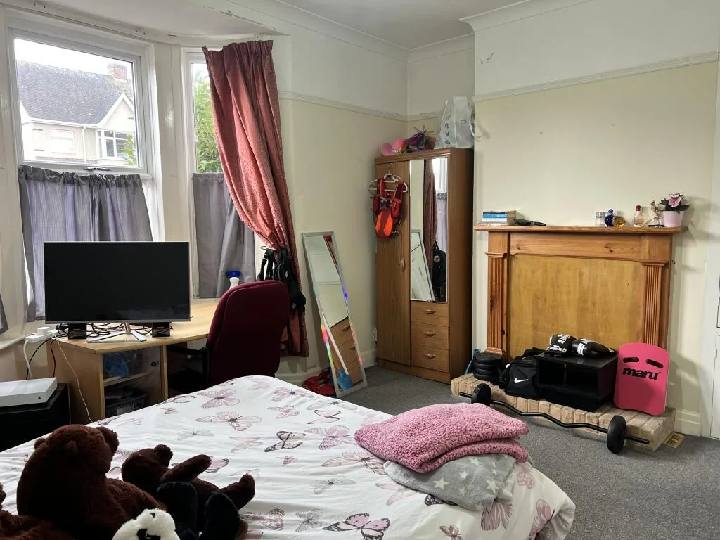 5 bedroom house for rent