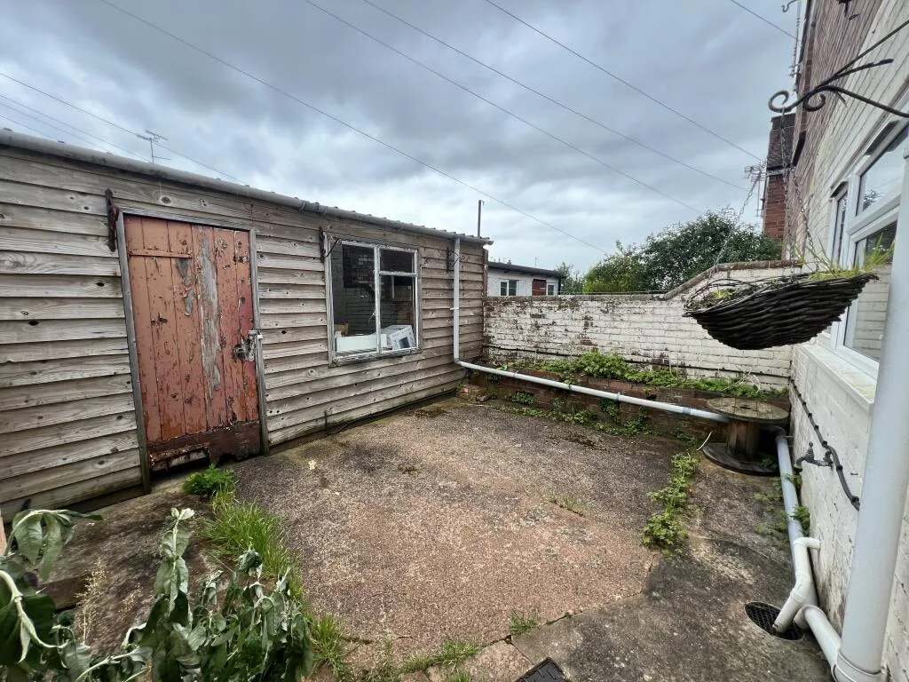 5 bedroom house for rent