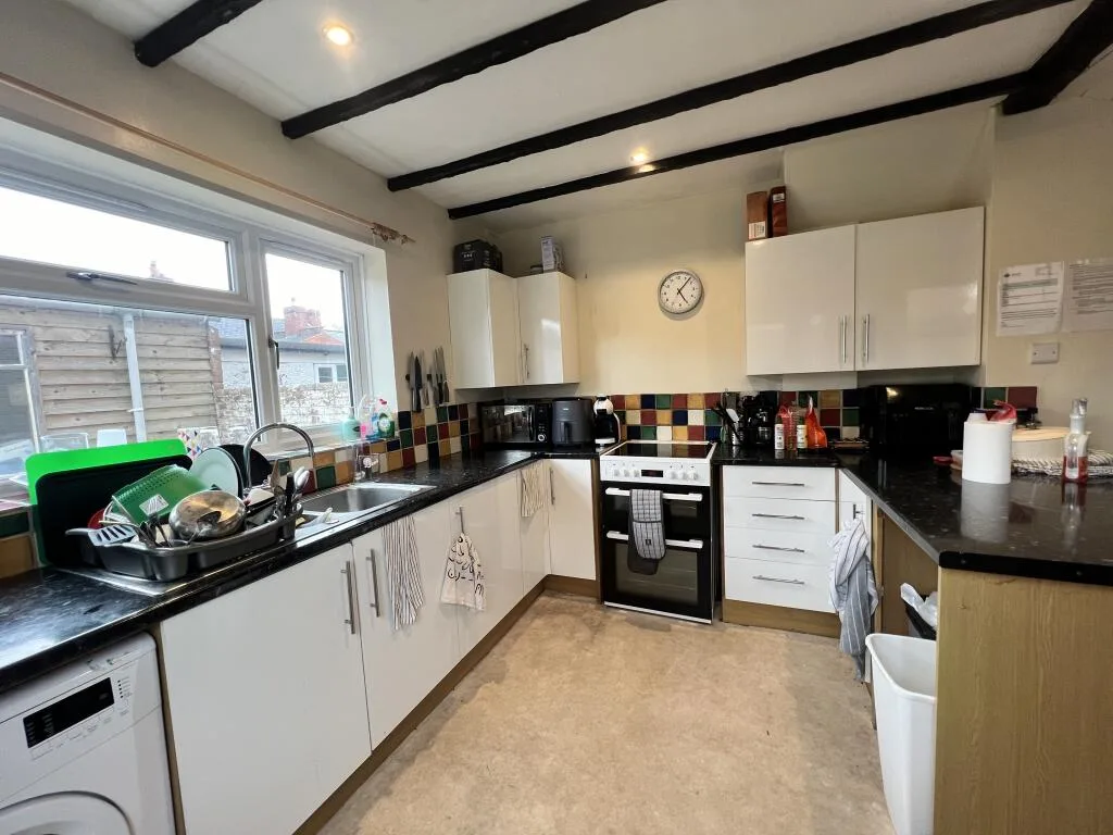 5 bedroom house for rent