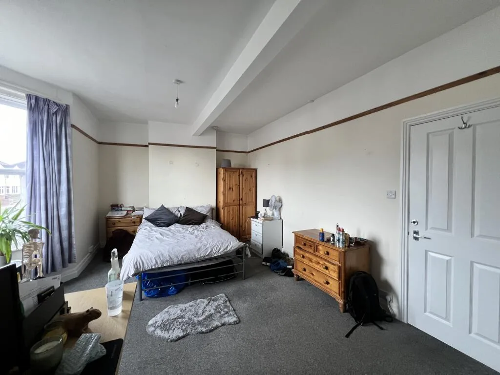 5 bedroom house for rent