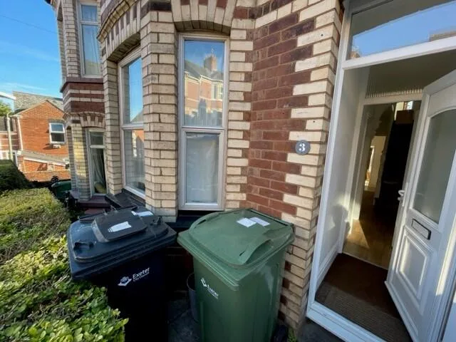 5 bedroom terraced house for rent