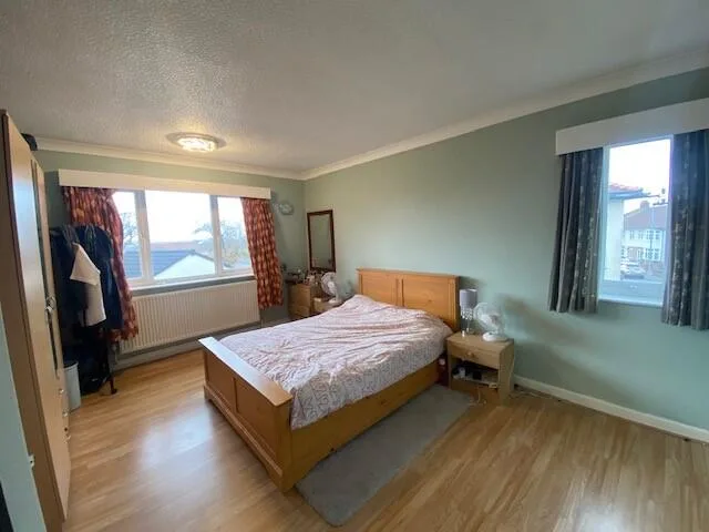 6 bedroom house for rent