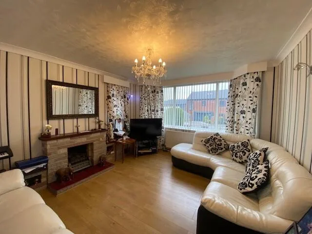 6 bedroom house for rent