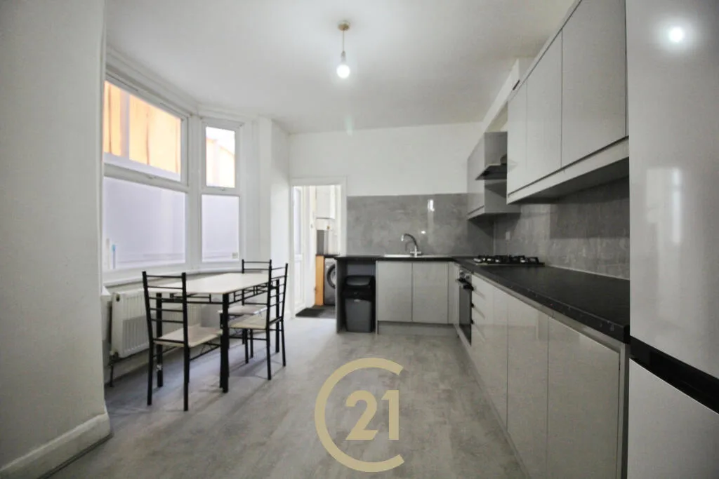 4 bedroom house for rent