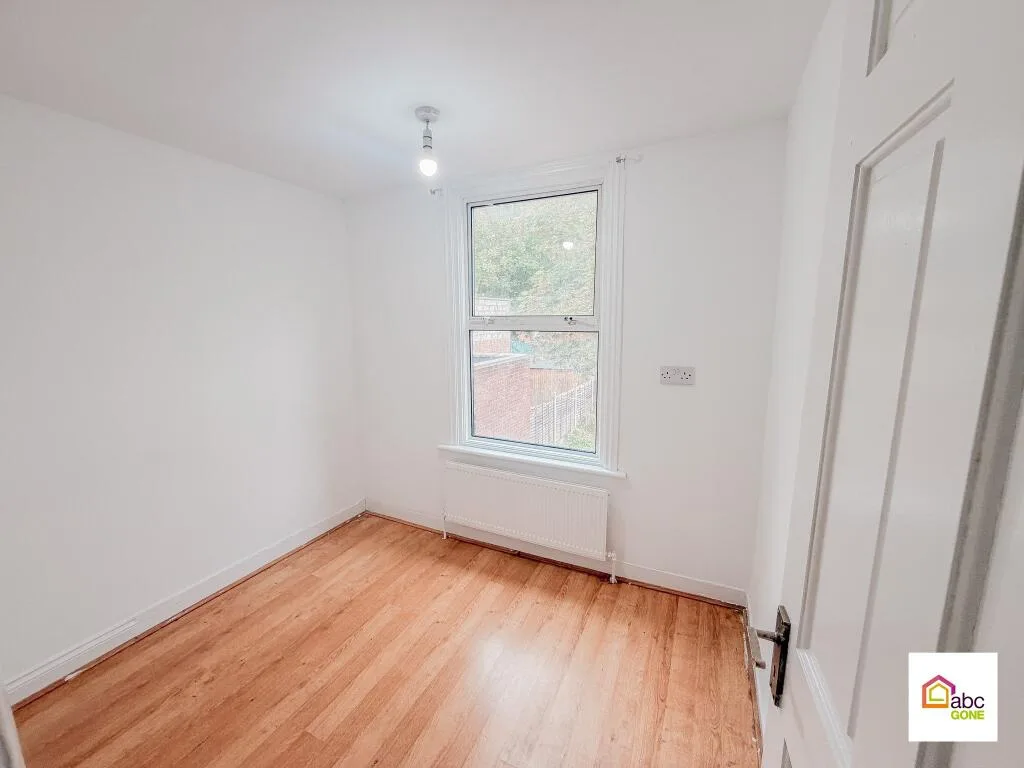 4 bedroom terraced house for rent