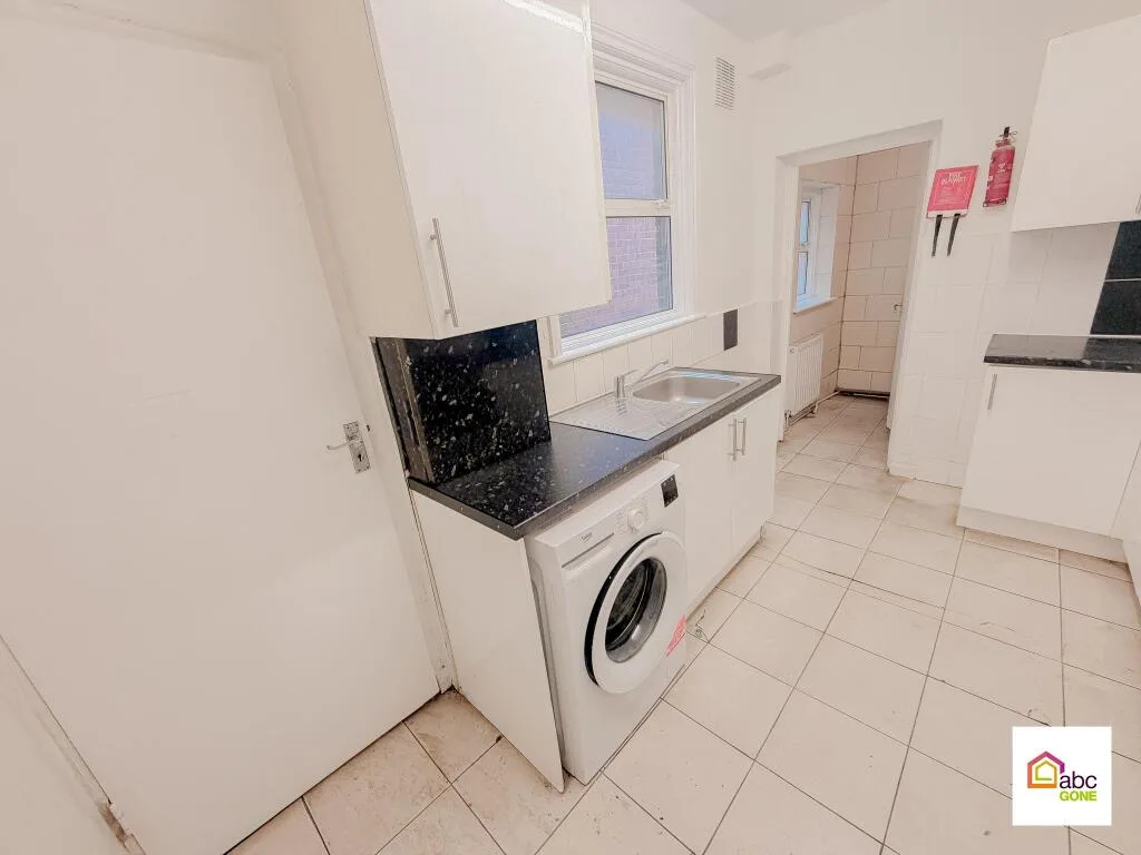 4 bedroom terraced house for rent