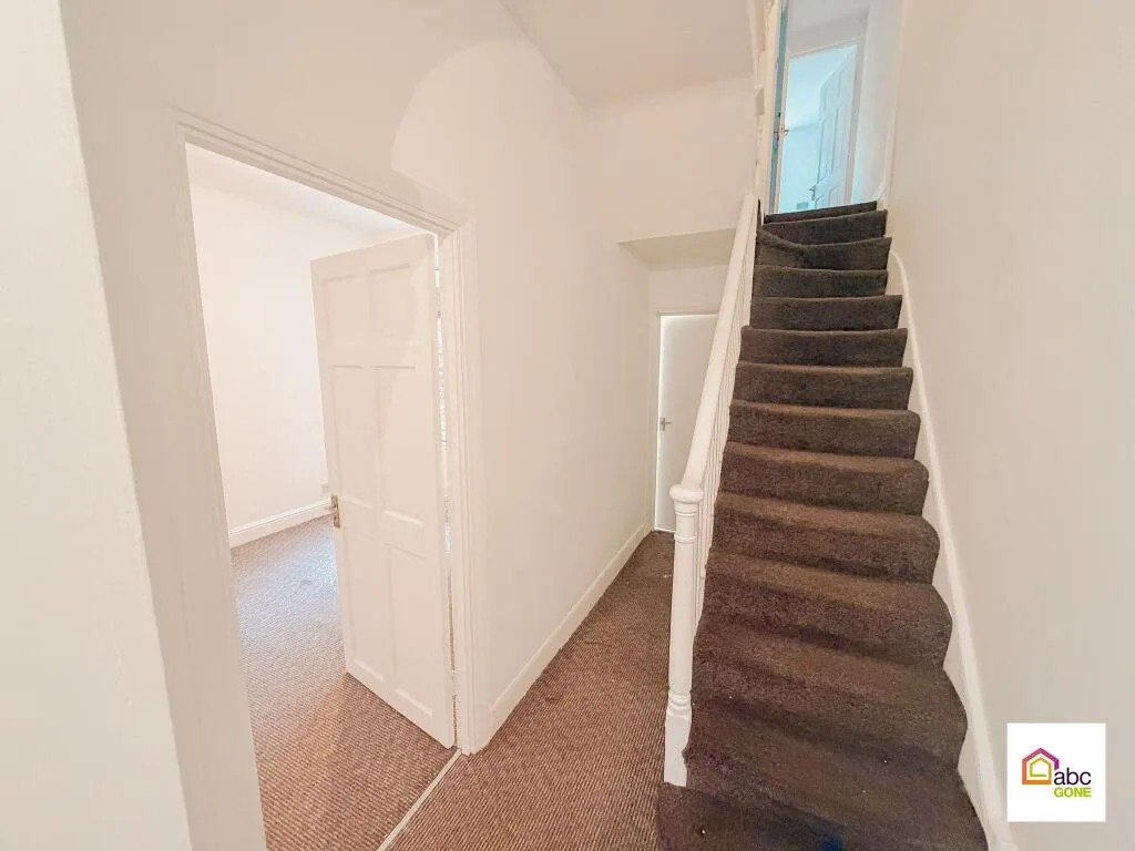 4 bedroom terraced house for rent