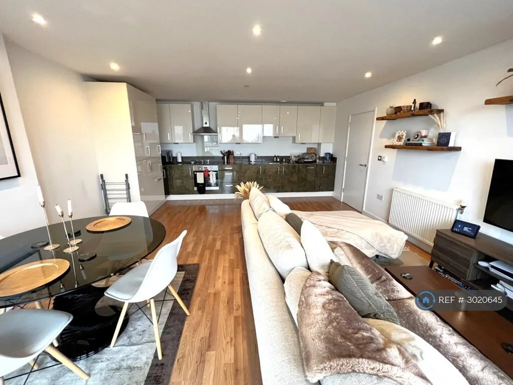 3 bedroom flat for rent