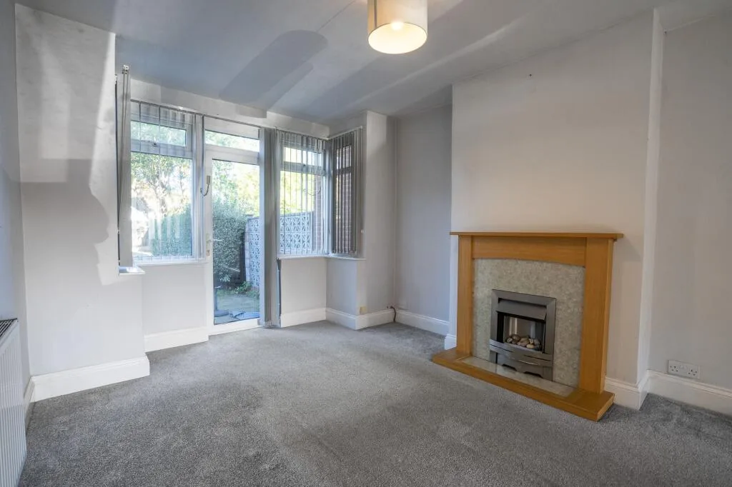 3 bedroom semi-detached house for rent