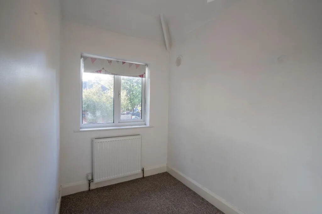 3 bedroom semi-detached house for rent