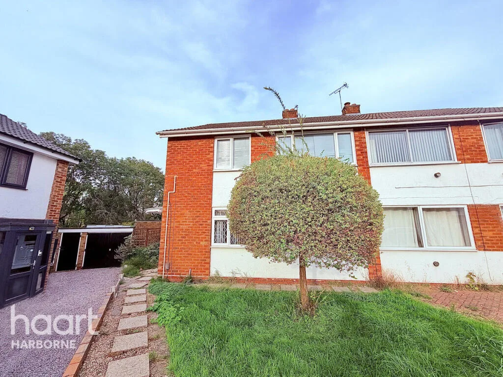 2 bedroom maisonette for rent