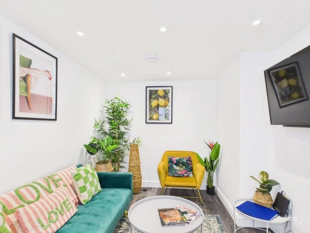 2 bedroom flat for rent
