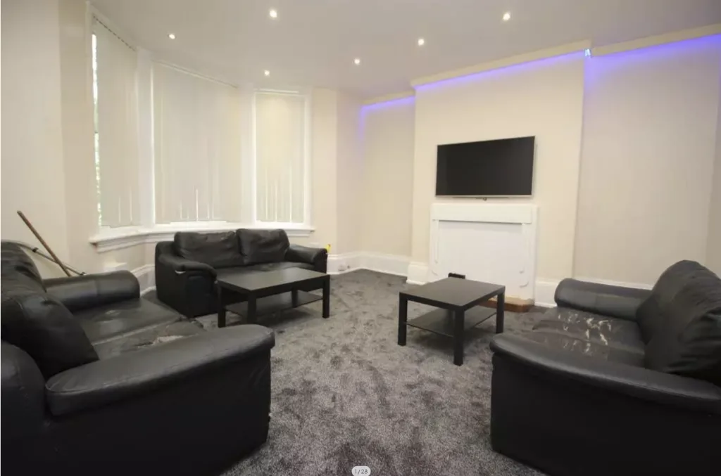 8 bedroom terraced house for rent