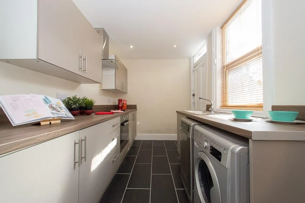 4 bedroom terraced house for rent