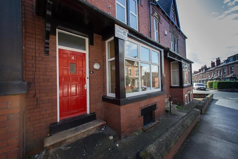 4 bedroom terraced house for rent