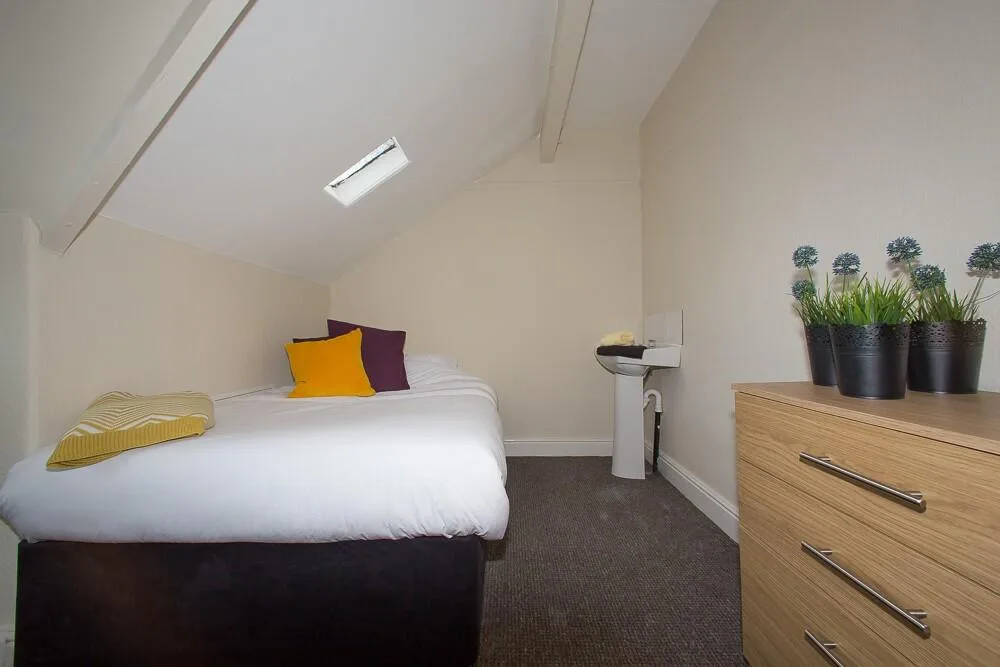 4 bedroom terraced house for rent