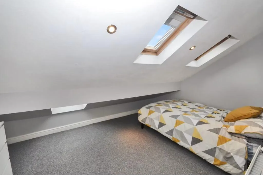 3 bedroom end of terrace house for rent