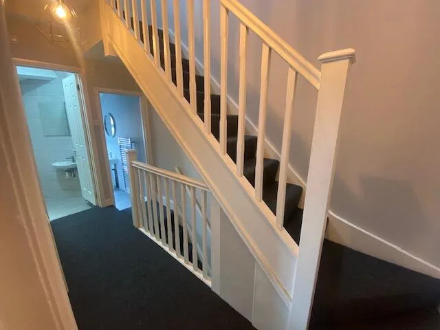 3 bedroom end of terrace house for rent