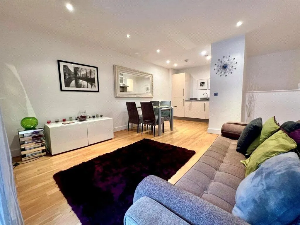 2 bedroom house for rent