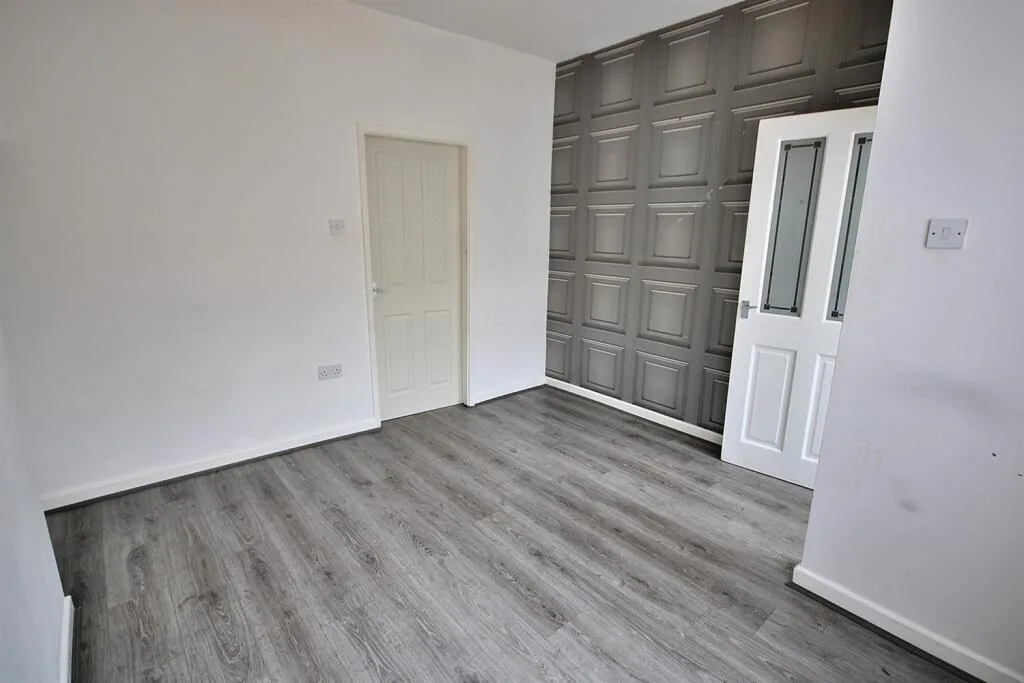2 bedroom house for rent