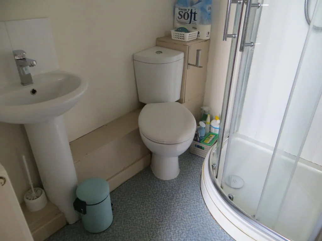 5 bedroom apartment for rent