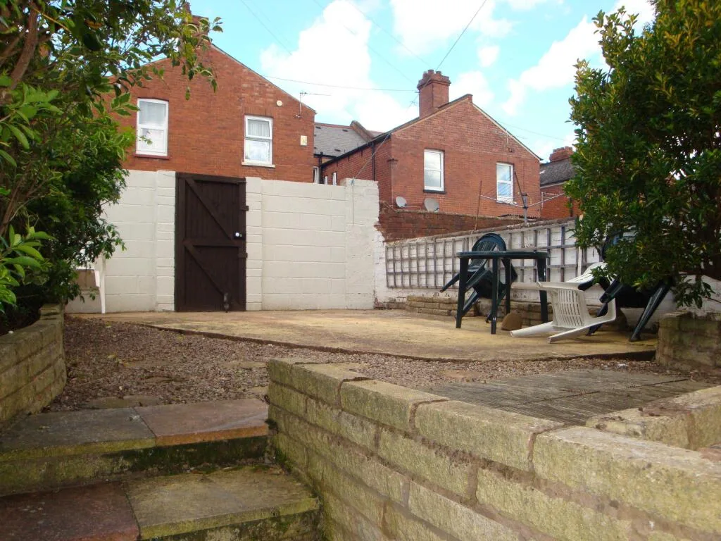 4 bedroom terraced house for rent