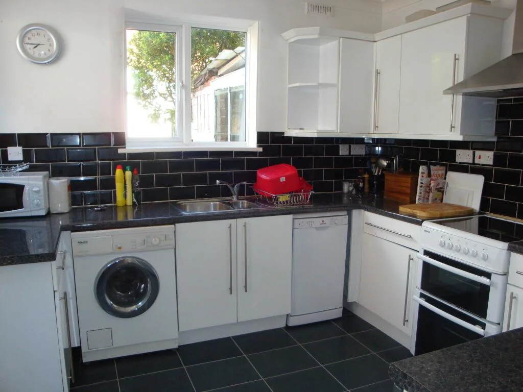 4 bedroom terraced house for rent