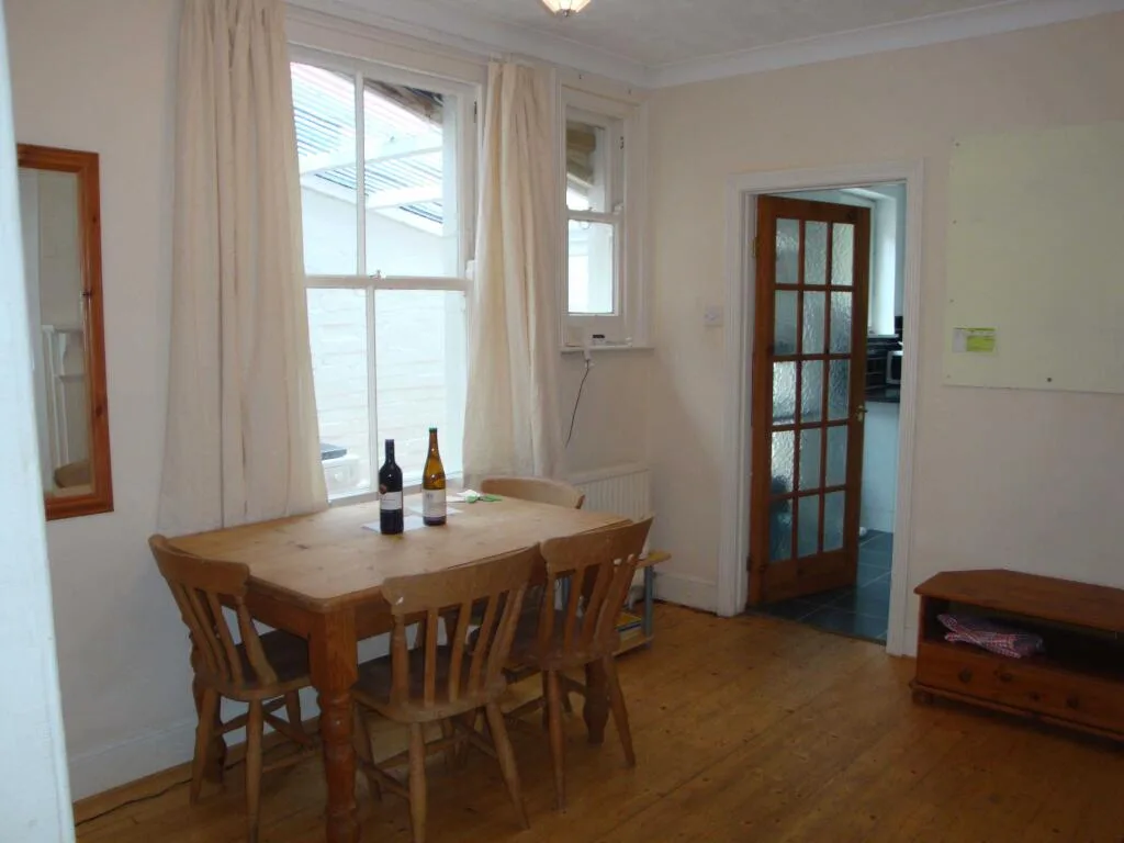 4 bedroom terraced house for rent