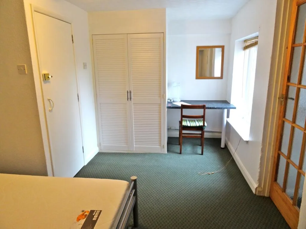 5 bedroom house for rent