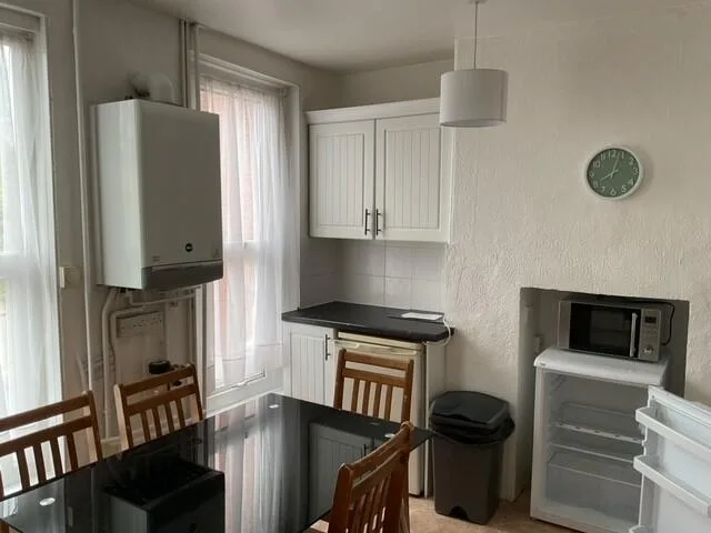 5 bedroom house for rent