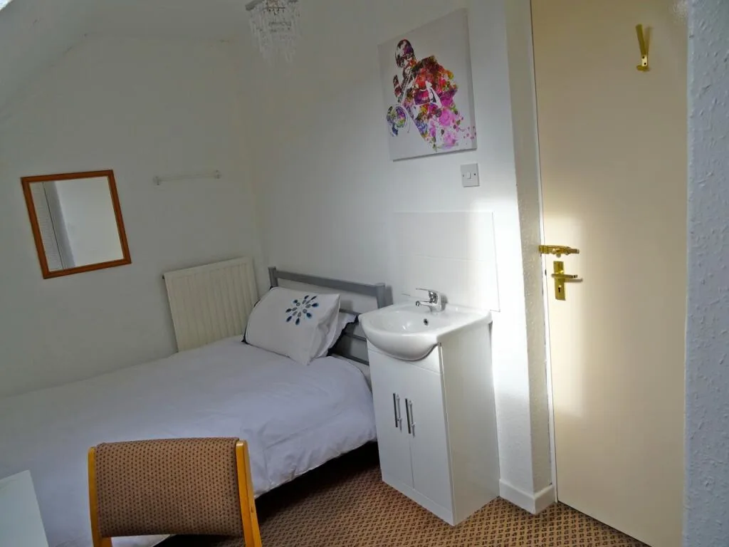 5 bedroom house for rent