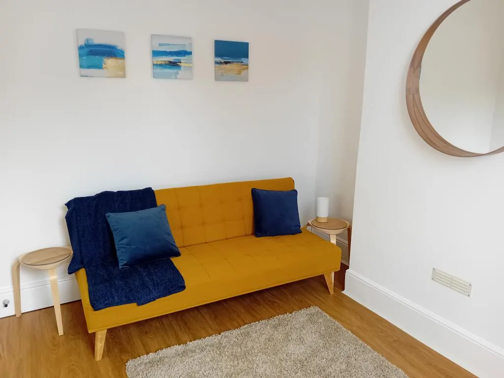 6 bedroom house for rent