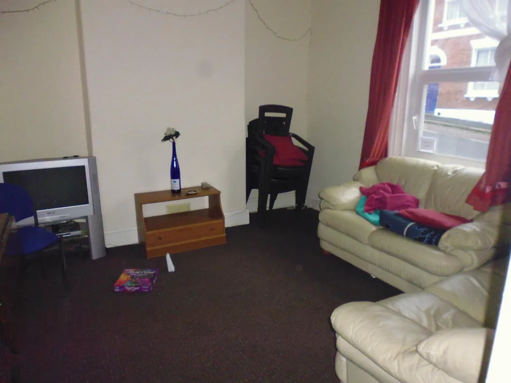 5 bedroom house for rent
