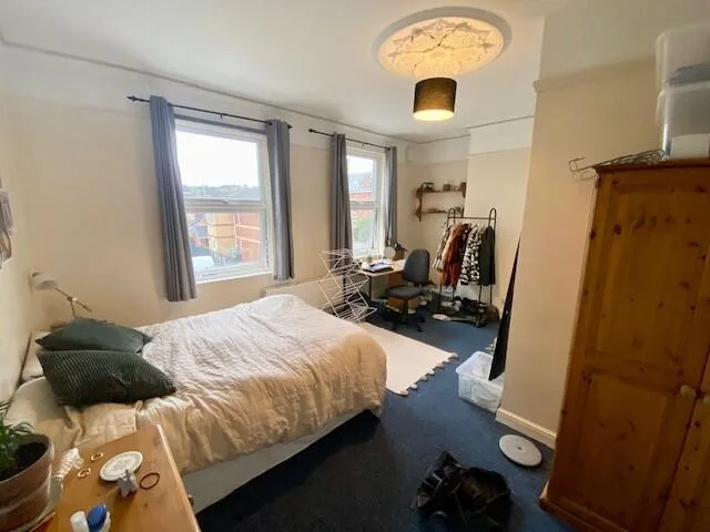 5 bedroom house for rent