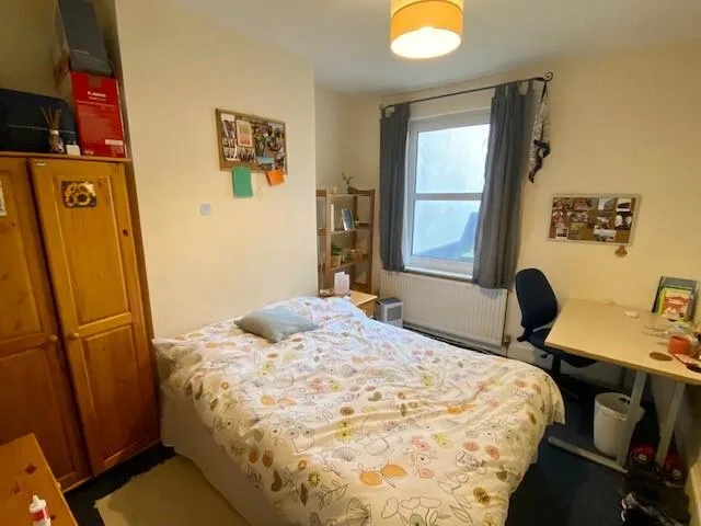 5 bedroom house for rent