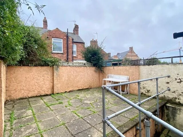 5 bedroom house for rent